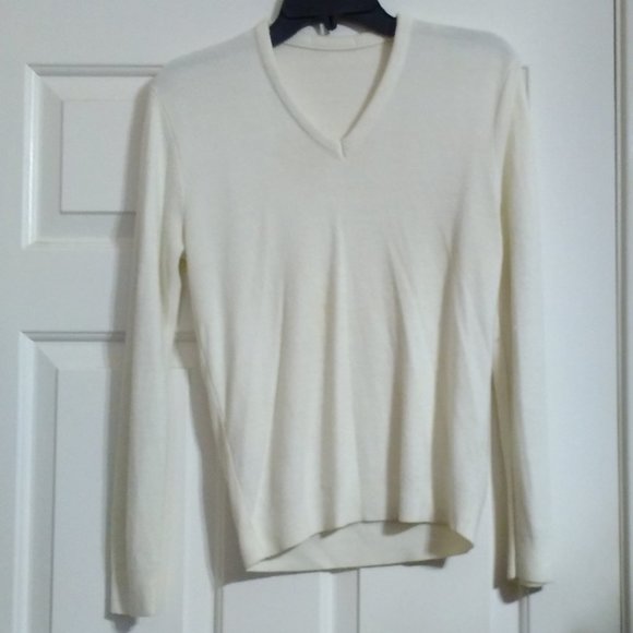 Sweaters - White Sweater